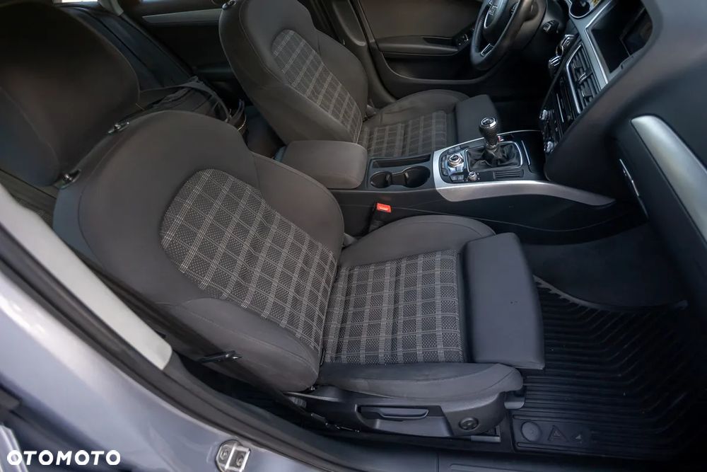 Audi A4 Limousine 2.0 TDI DPF Ambiente - 19