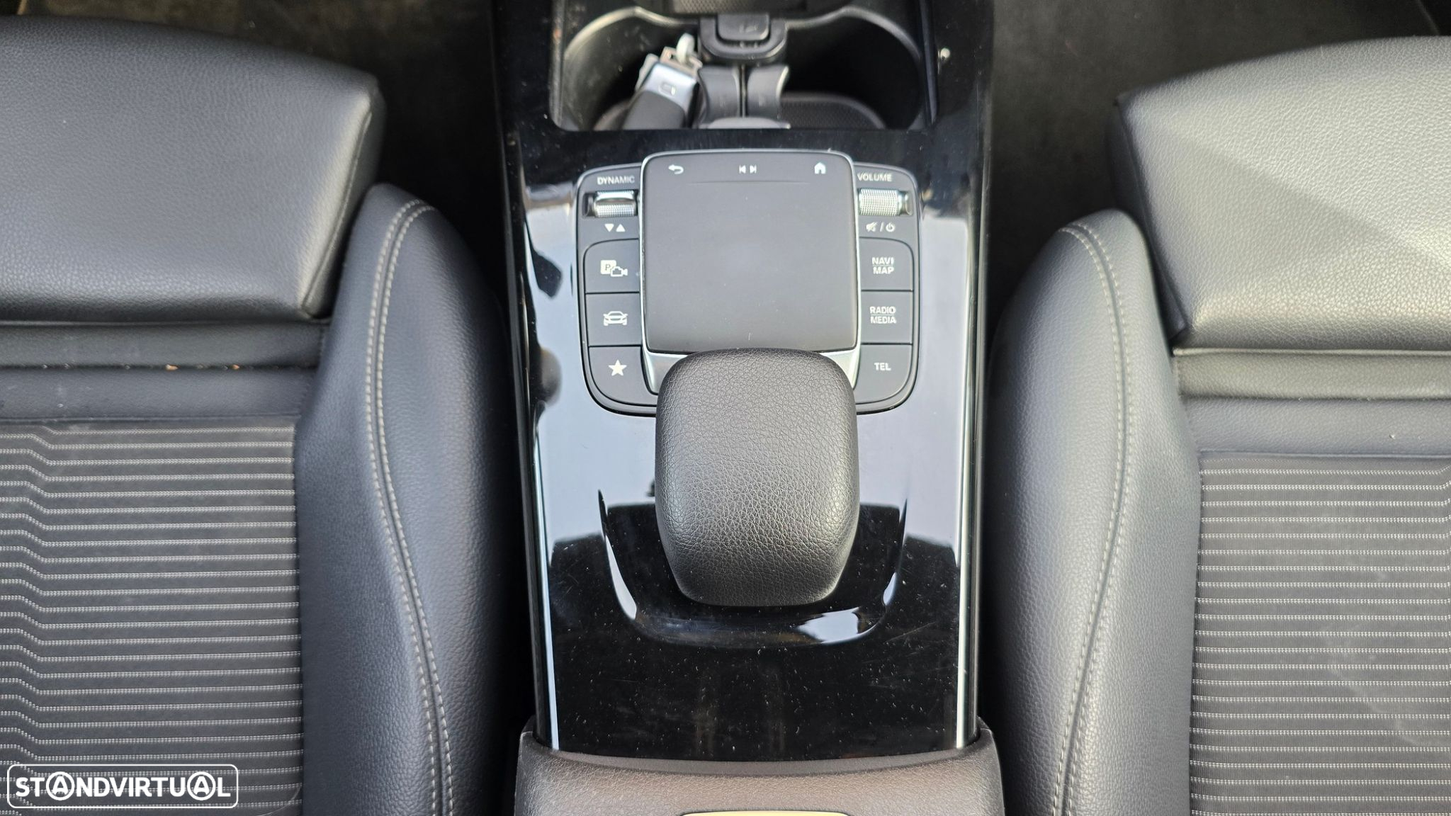 Mercedes-Benz CLA 200 - 49