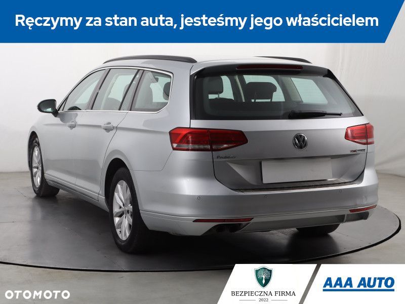 Volkswagen Passat Variant - 6