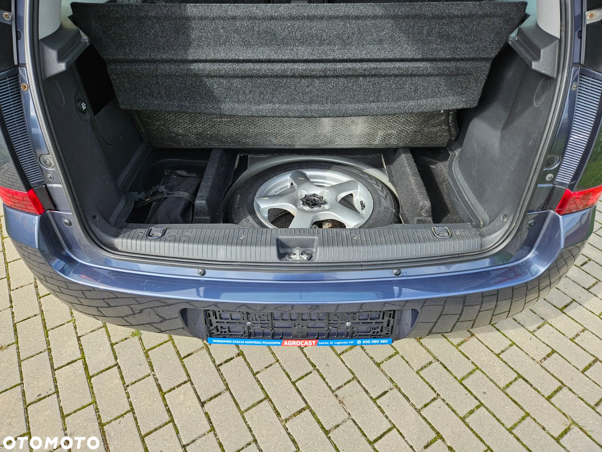 Opel Meriva 1.6 16V Innovation 110 Jahre - 13