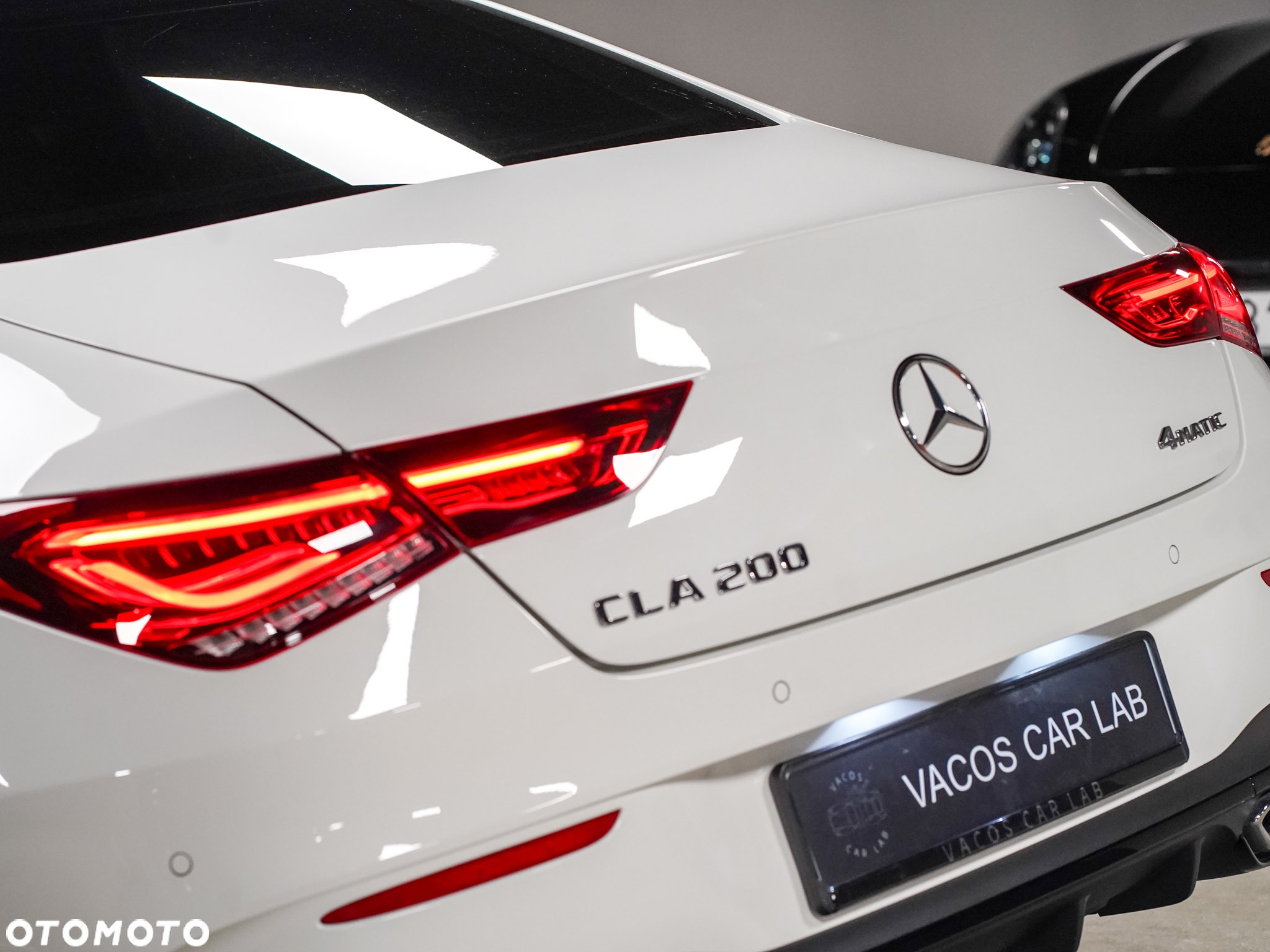 Mercedes-Benz CLA 200 4-Matic AMG Line 8G-DCT - 10