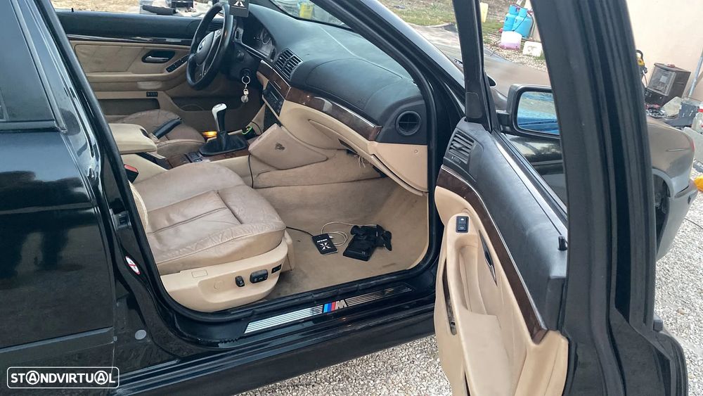 BMW 525 d Touring - 2