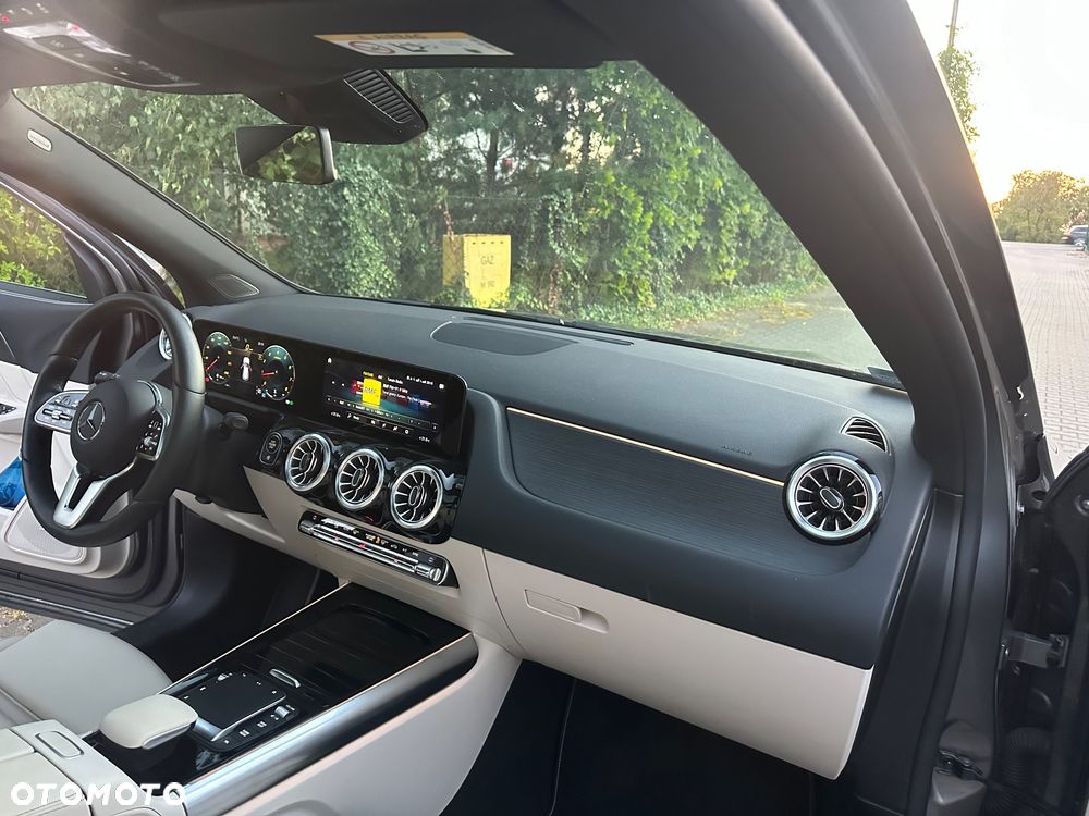 Mercedes-Benz GLA 200 Business Edition - 6