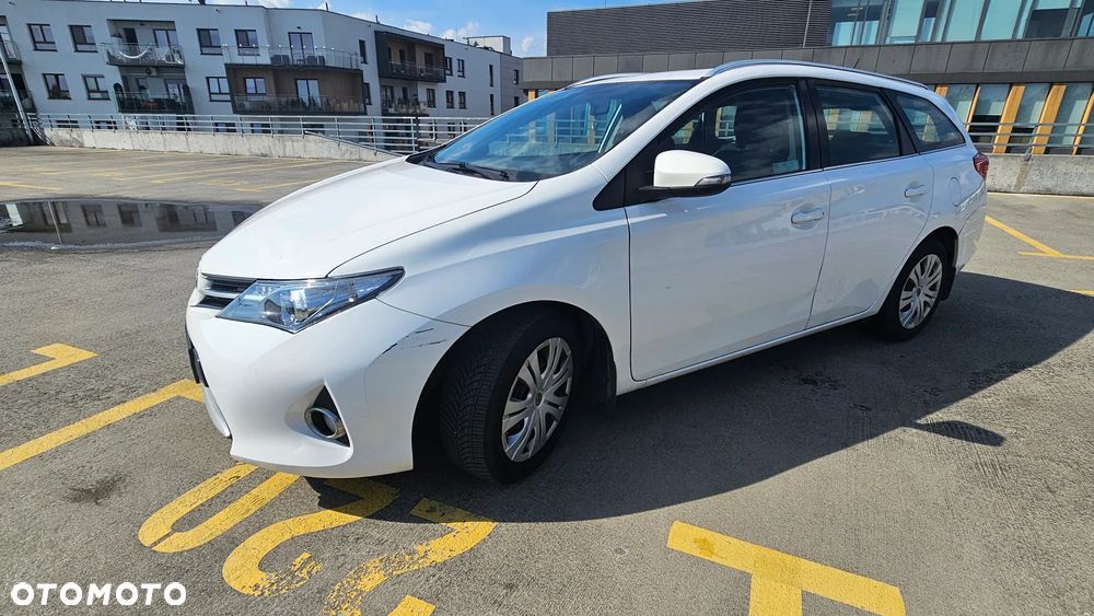 Toyota Auris 1.4 D-4D Premium - 8