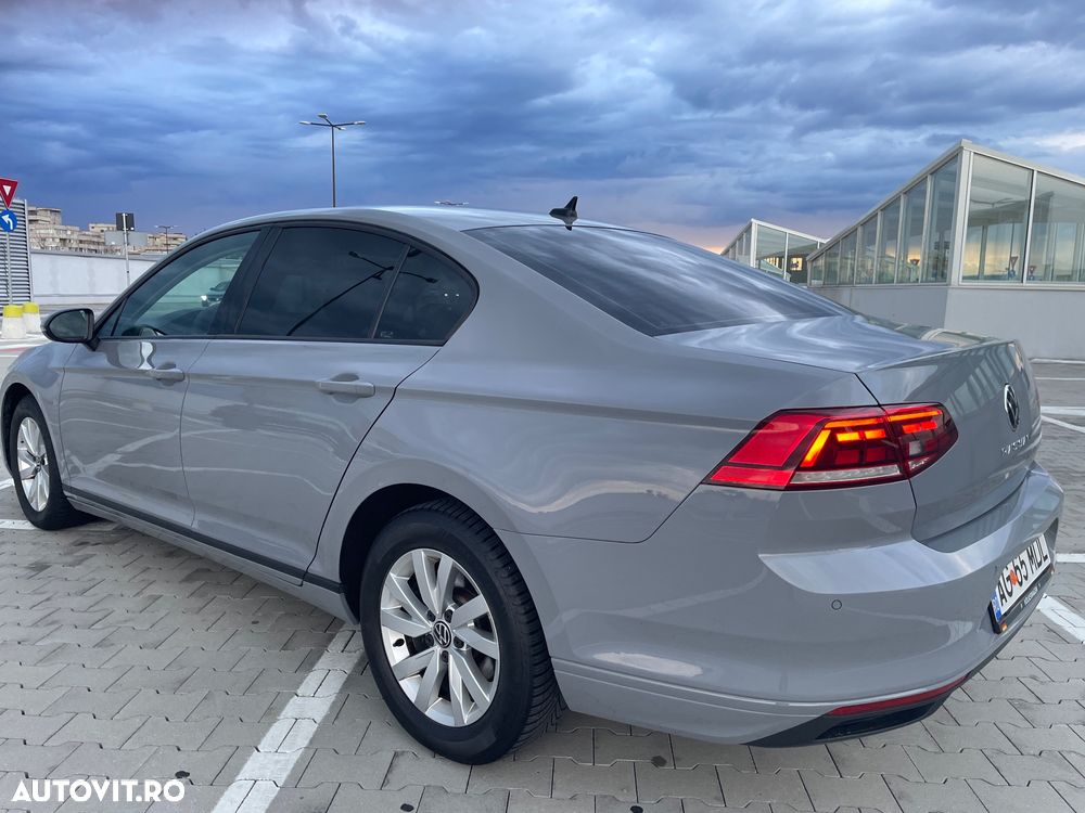 Volkswagen Passat 2.0 TDI DSG Comfortline - 4