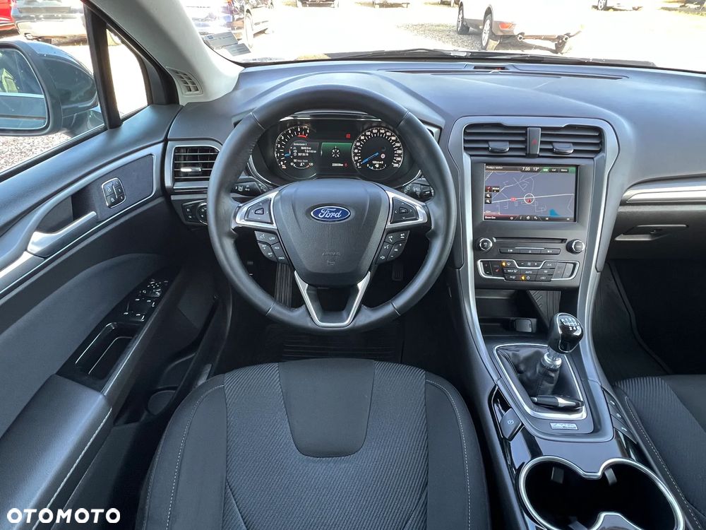 Ford Mondeo SW 2.0 TDCi S&S Trend - 17