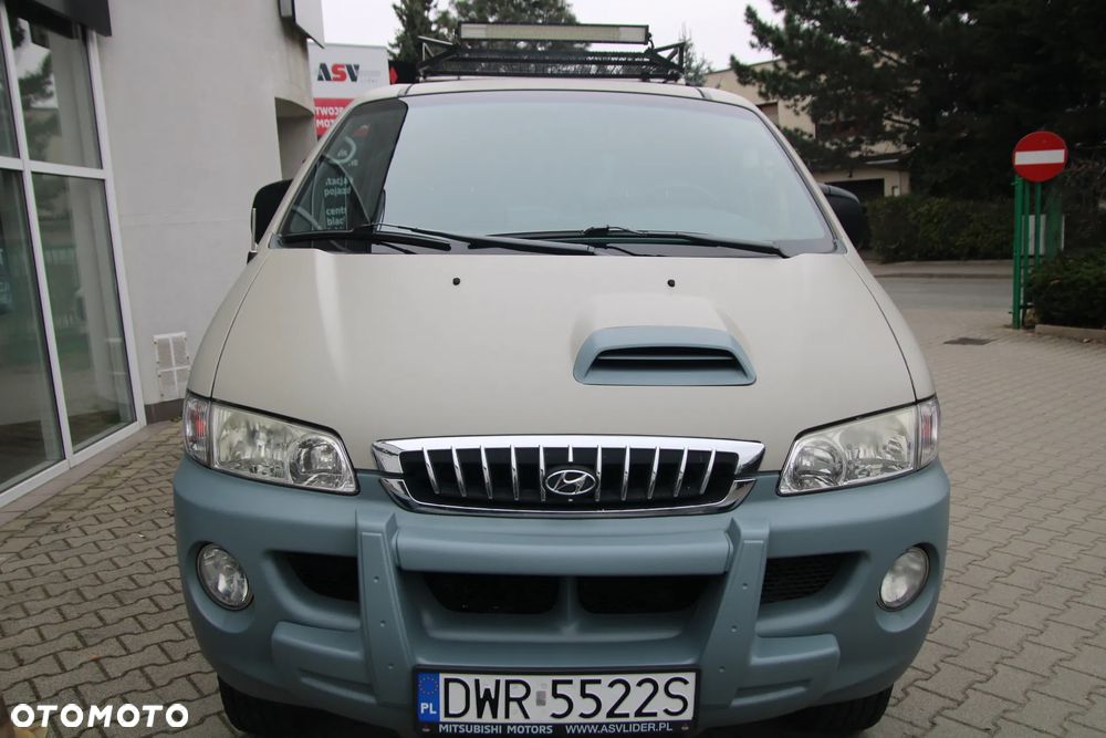 Hyundai H-1 Starex - 9