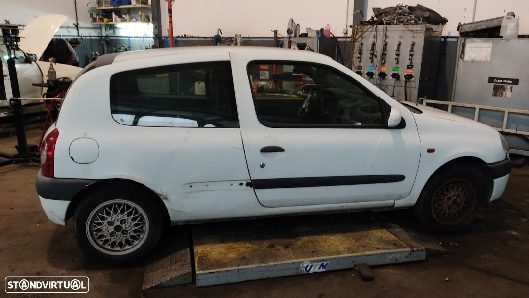 Portas Renault Clio II 1.9D de 1999 - 3