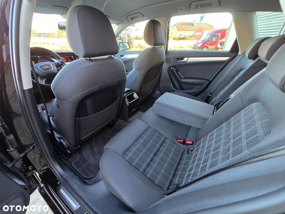 Audi A4 Avant 2.0 TDI Quattro Design S tronic - 28