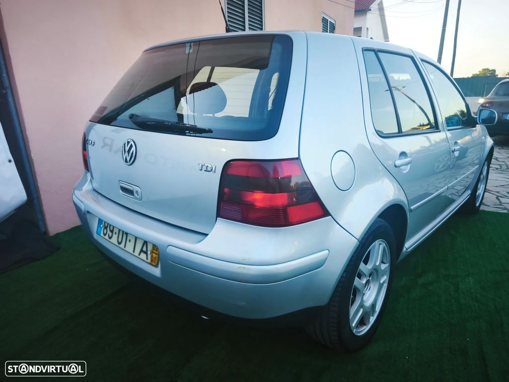 VW Golf 1.9 TDi 25 Anos - 23
