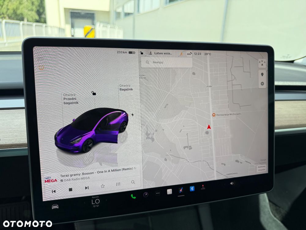 Tesla Model 3 RWD - 33