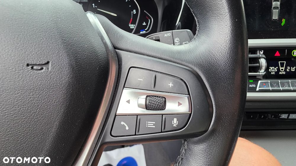 BMW Seria 3 318d - 19
