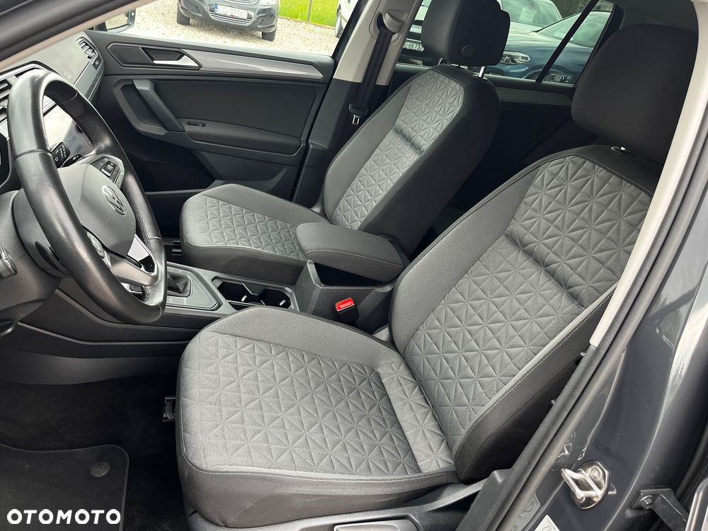 Volkswagen Tiguan - 18