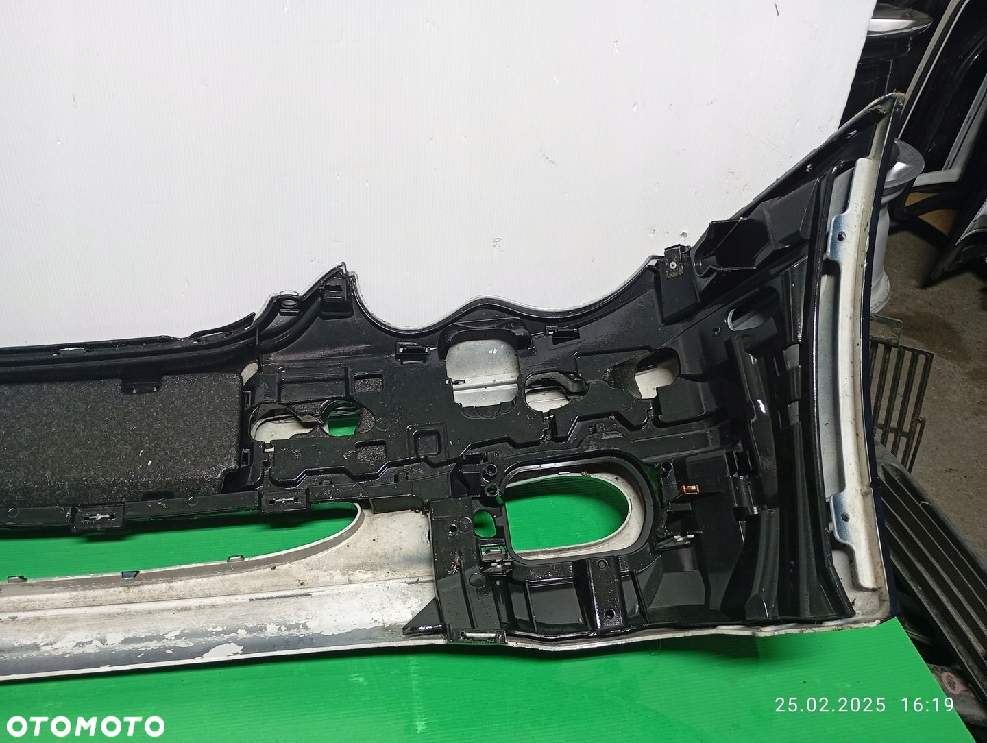 ZDERZAK PRZÓD PRZEDNI MERCEDES C-KLASA W203 A2038850025 00-04r - 11