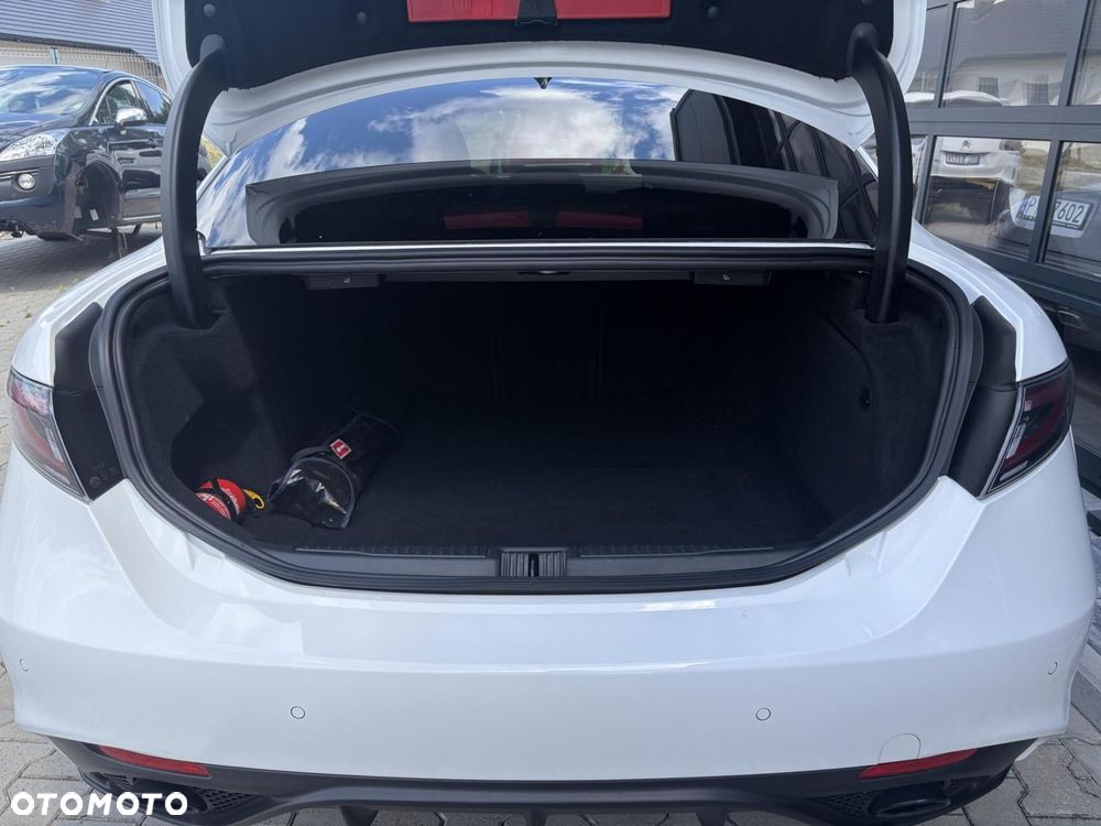 Alfa Romeo Giulia 2.0 Turbo Tributo Italiano Q4 - 10