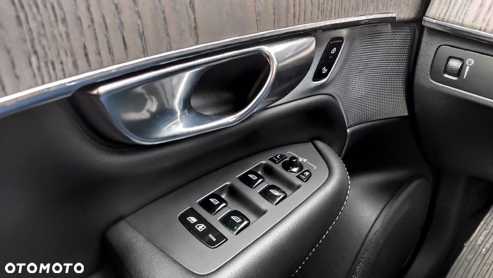 Volvo XC 90 B6 B AWD Inscription 7os - 36