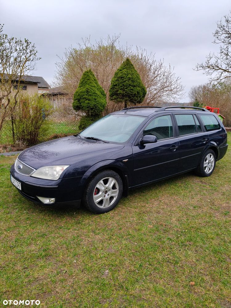 Ford Mondeo 1.8 Ambiente - 2