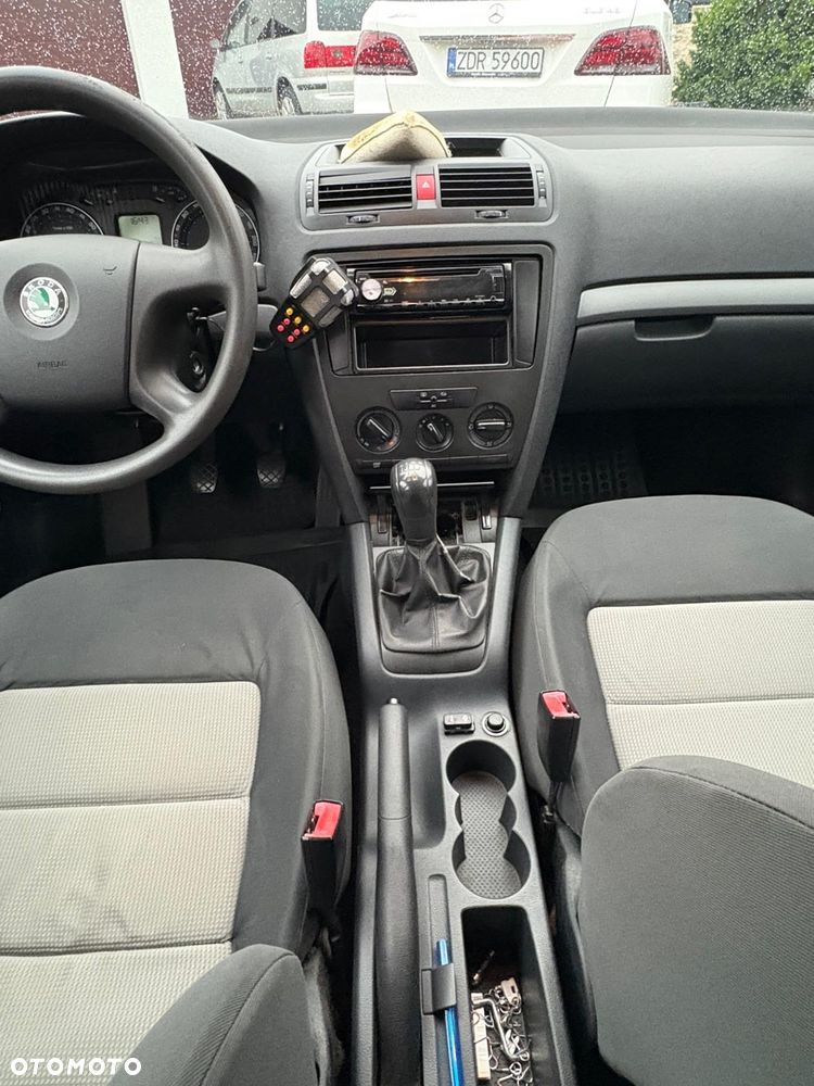 Skoda Octavia 1.4 Ambiente - 15