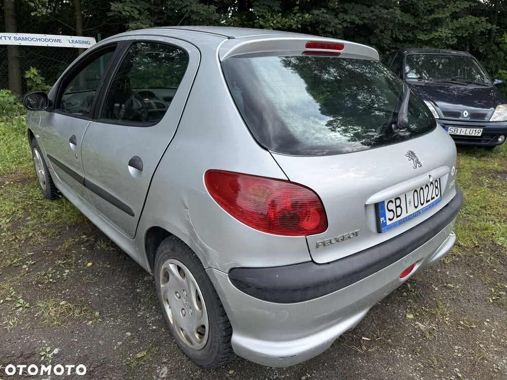 Peugeot 206 - 3