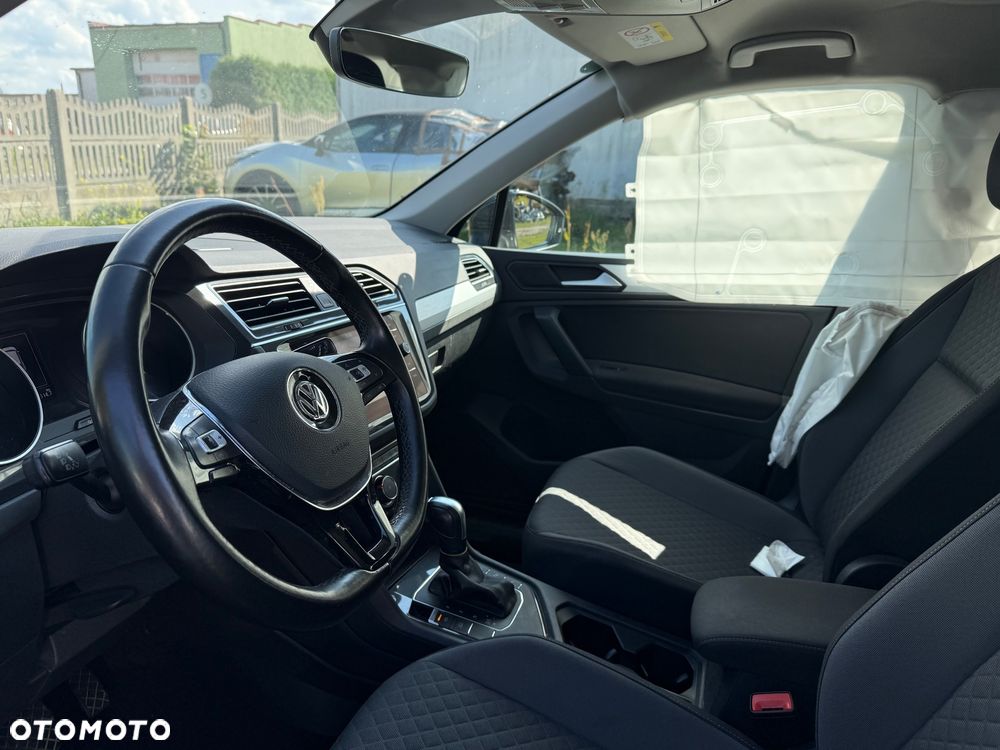 Volkswagen Tiguan - 5