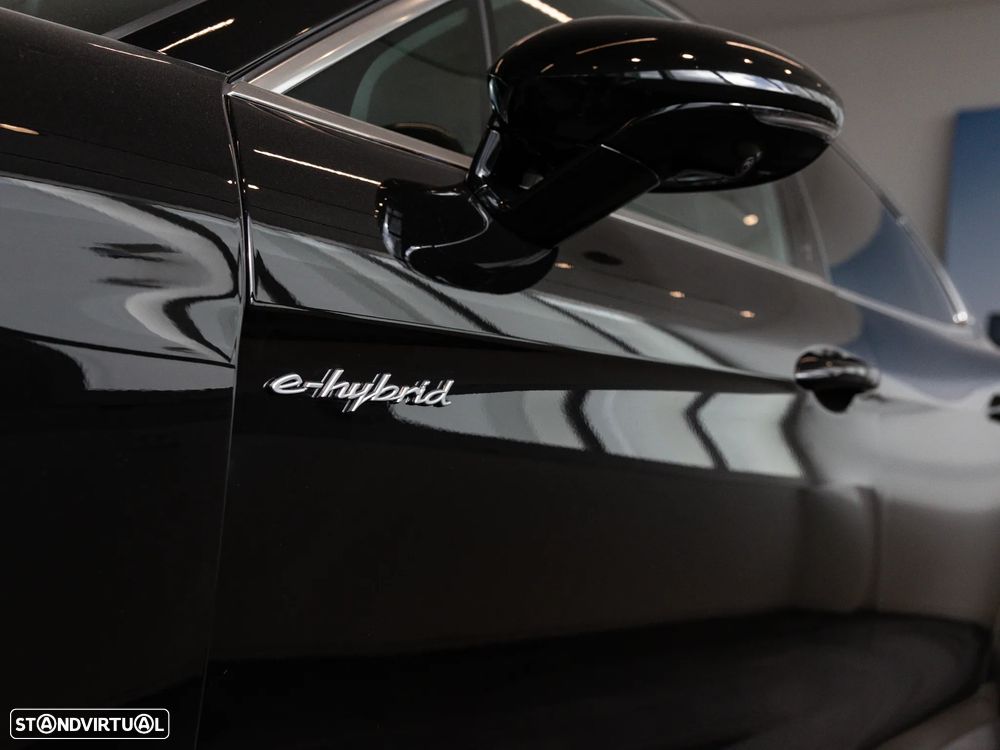 Porsche Panamera 4 E-Hybrid - 14