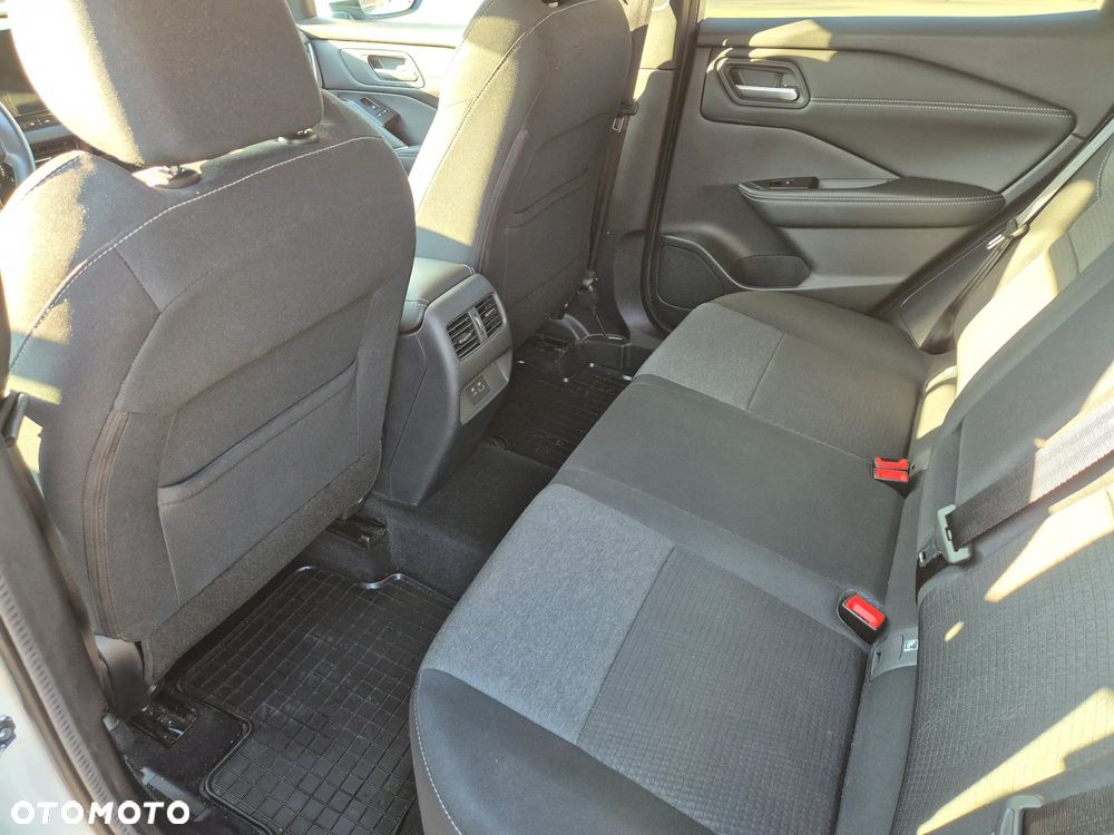 Nissan Qashqai 1.3 DIG-T N-CONNECTA - 12