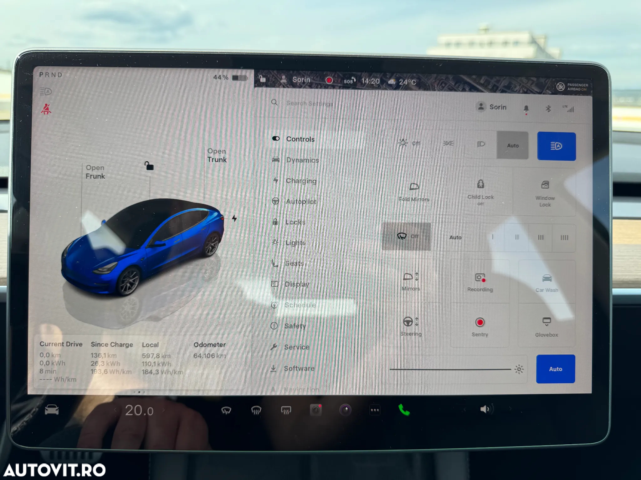 Tesla Model 3 Long Range - 38