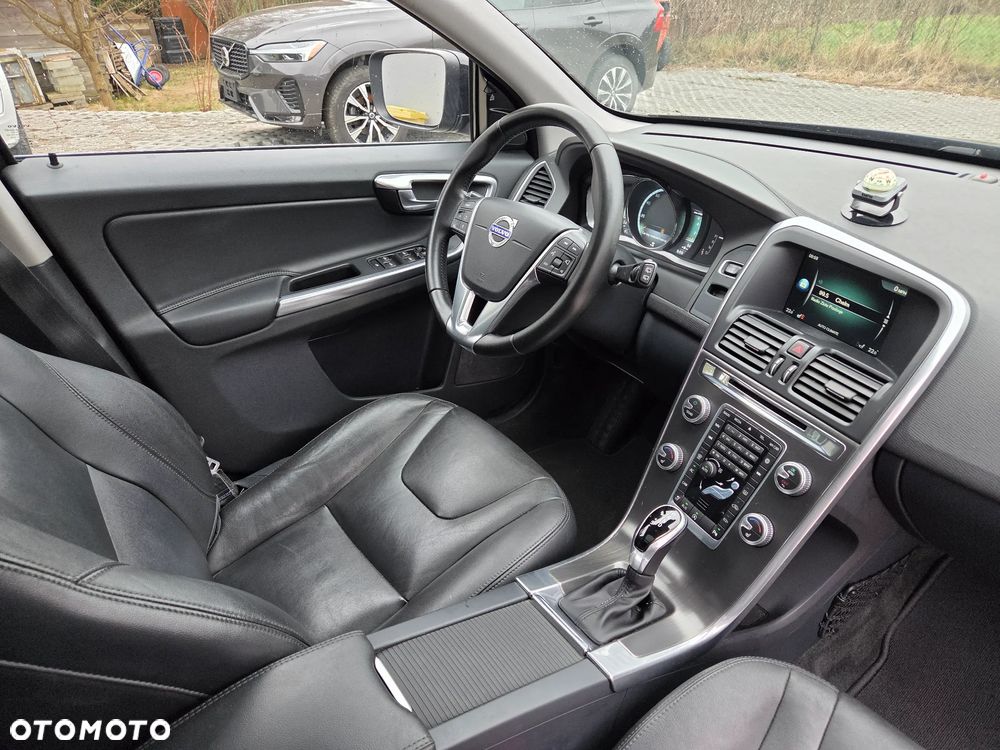 Volvo XC 60 T6 AWD Drive-E Summum - 11