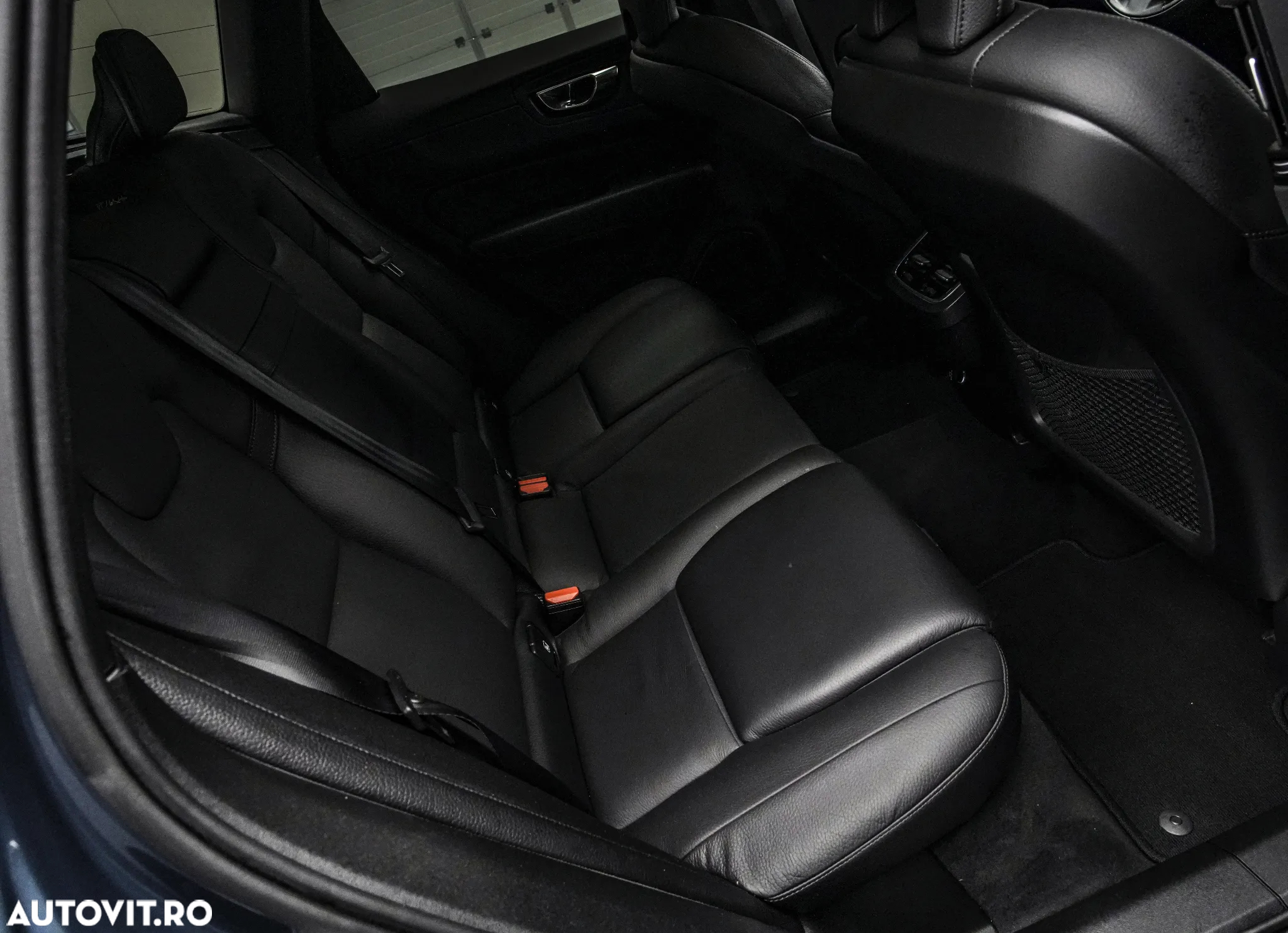 Volvo XC 60 D4 Inscription - 17