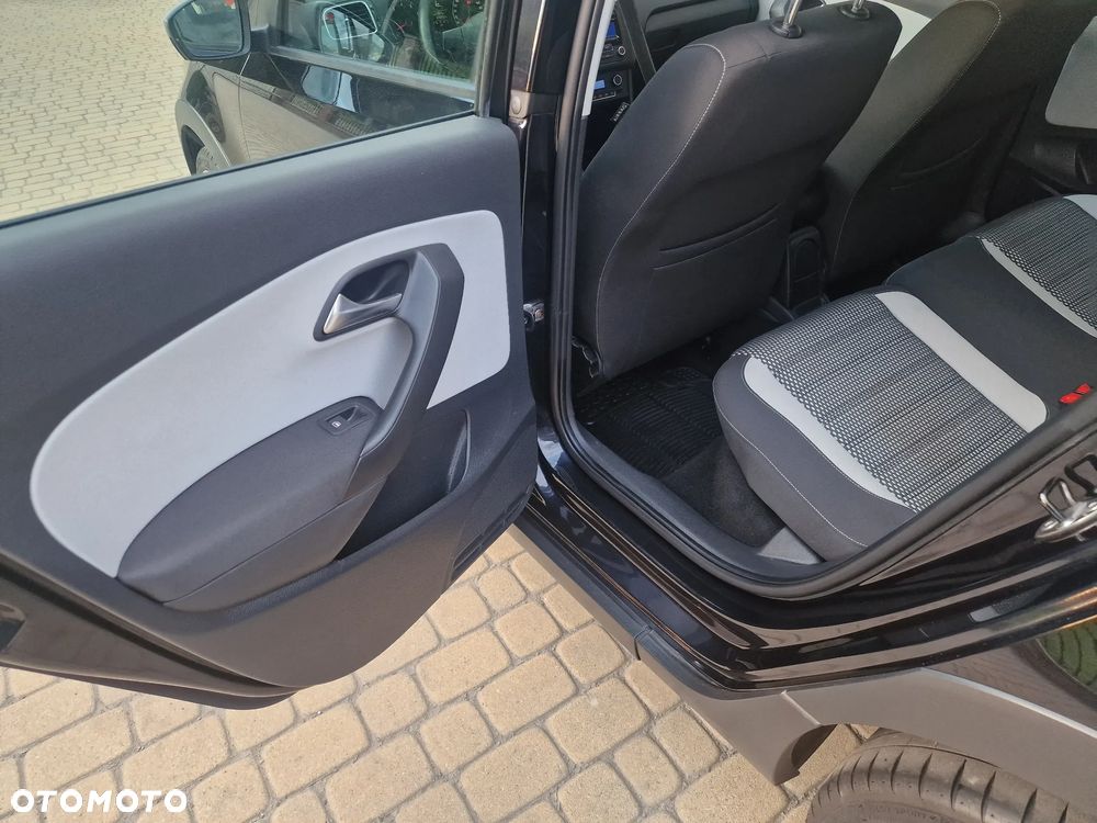 Volkswagen Polo Cross - 12