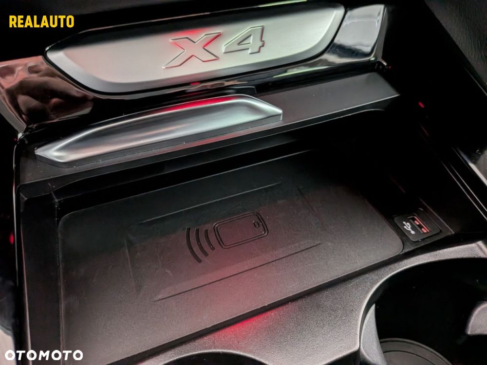 BMW X4 - 30