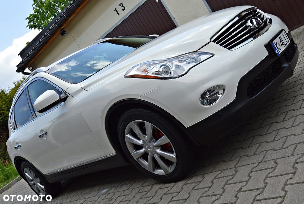 Infiniti QX50 - 1