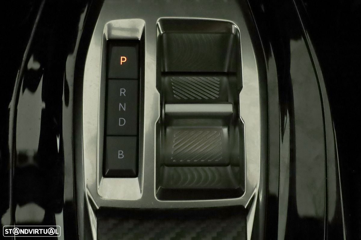 Peugeot e-2008 50 kWh GT - 15