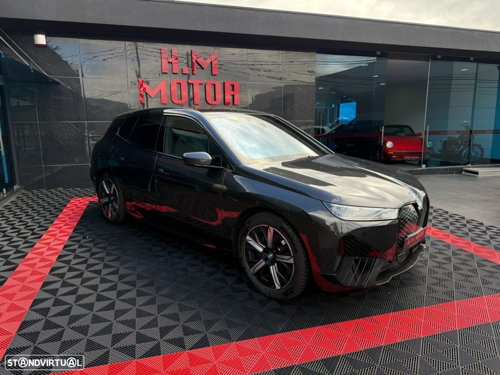 BMW iX xDrive 40 Pack Desportivo - 3