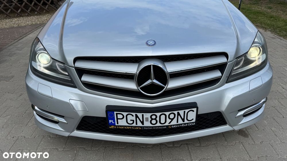 Mercedes-Benz Klasa C 250 CGI BlueEff Sport - 14