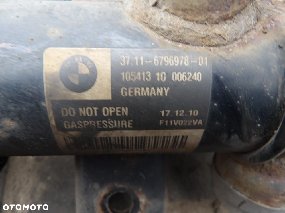 BMW - F10,F11 - AMORTYZATORY  - PRZÓD - PRAWY , LEWY - DEMONTAŻ - SUPER STAN - CENA ZA 1 SZT - 6796977  6796978 - 4