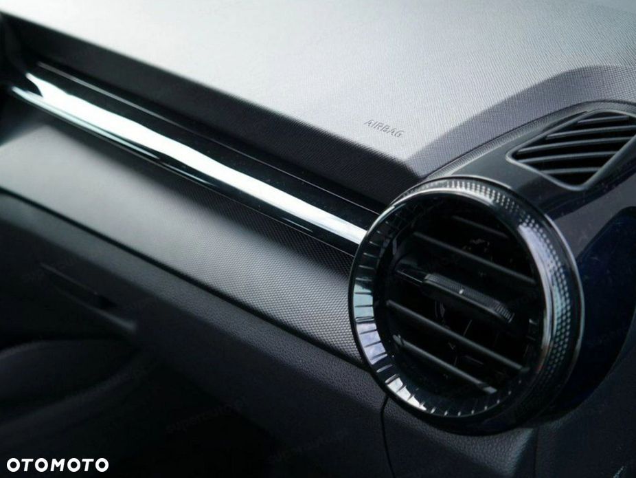 Skoda Fabia 1.0 Essence - 11