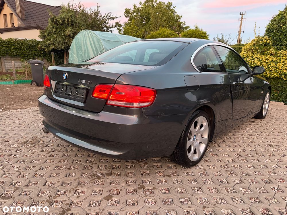 BMW Seria 3 320i - 9