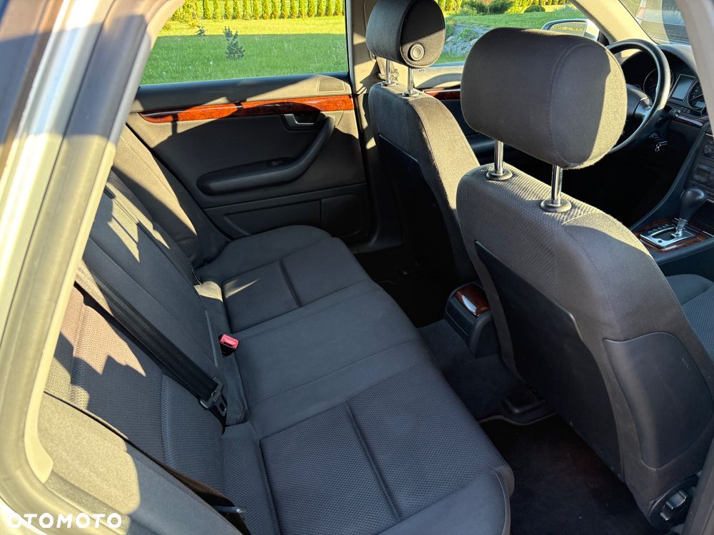 Audi A4 Avant - 10