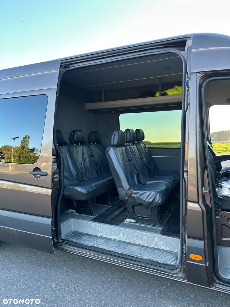 Mercedes-Benz Sprinter - 14