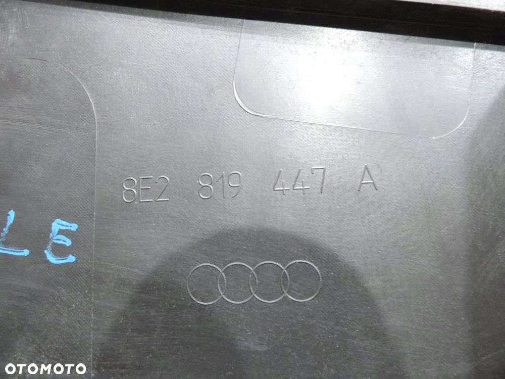 OSŁONA PODSZYBIA FILTRA KABINOWEGO AUDI A4 B7 - 4