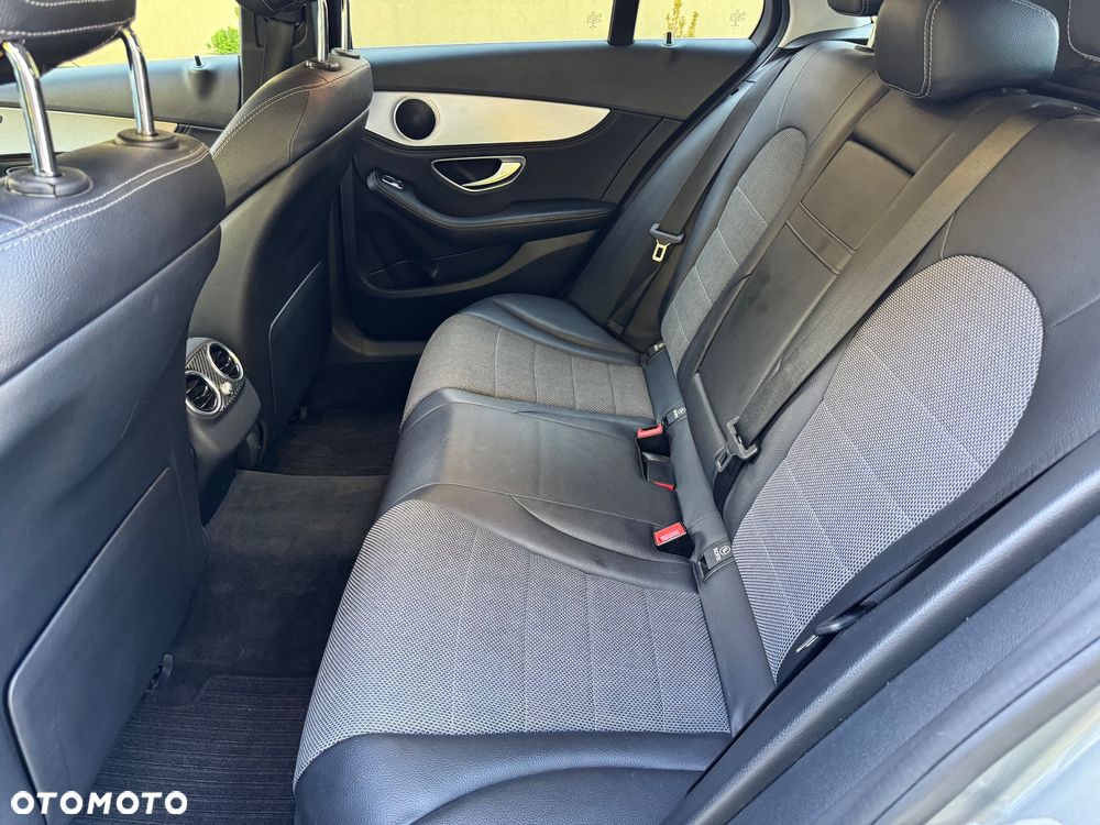 Mercedes-Benz Klasa C 200 (BlueTEC) d 7G-TRONIC - 38