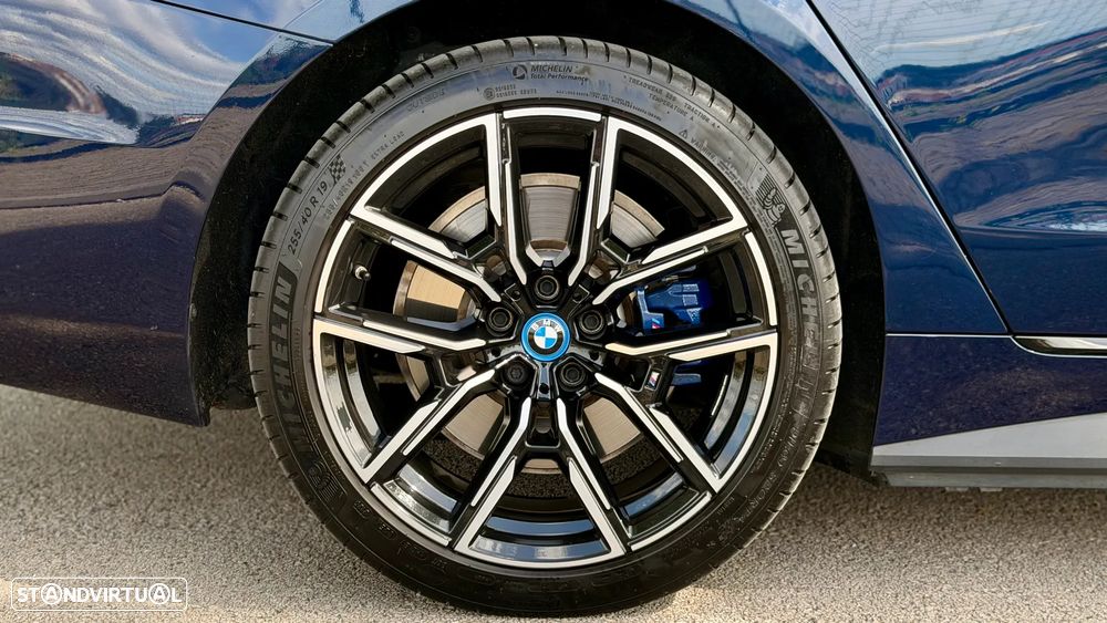BMW i4 M50 - 12