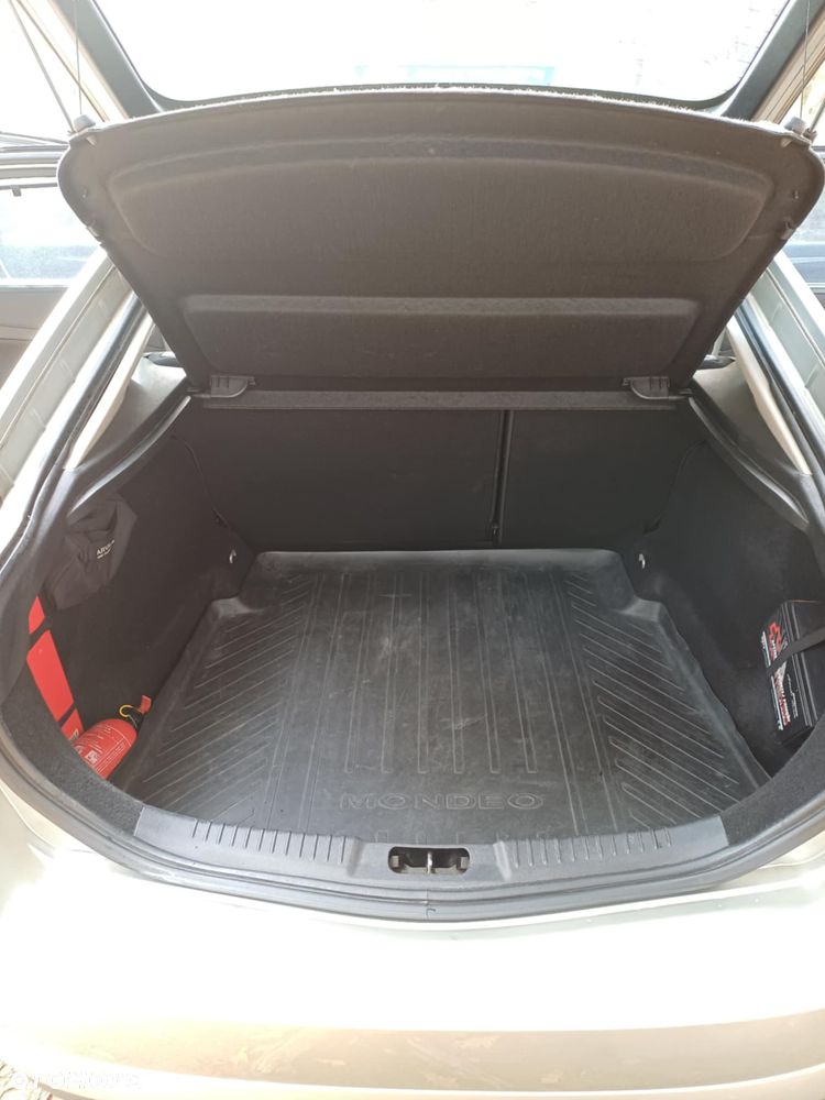 Ford Mondeo 1.8 TDCi Titanium X - 15
