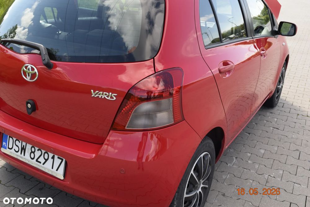 Toyota Yaris - 16