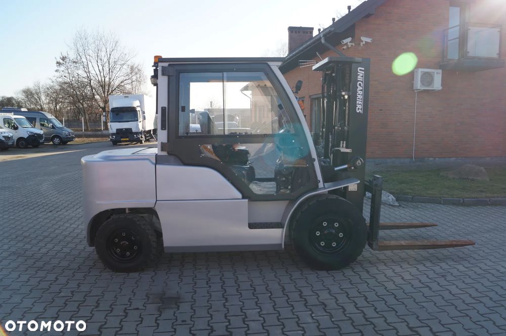 Nissan Wózek widłowy 5 tony udźwigu - 8