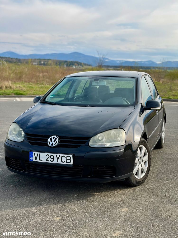 Volkswagen Golf 1.6 FSI Tour - 1