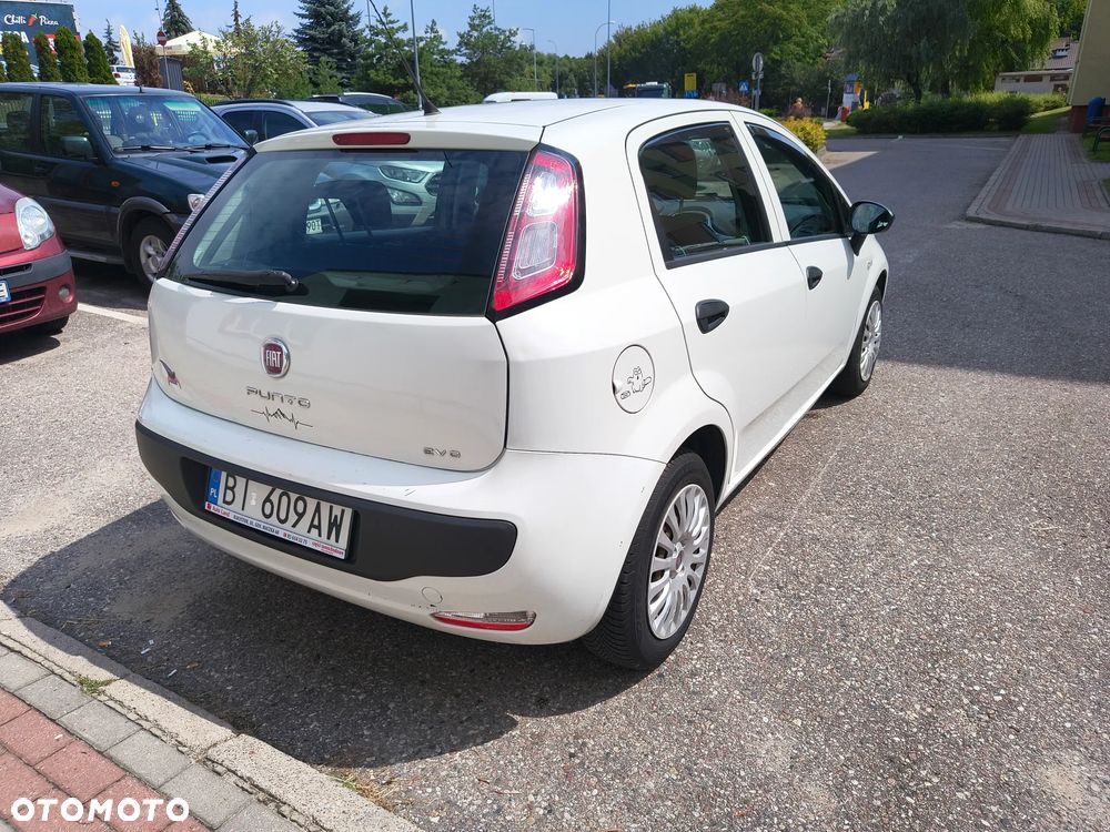 Fiat Punto Evo 1.4 8V Estiva Blue&Me - 3