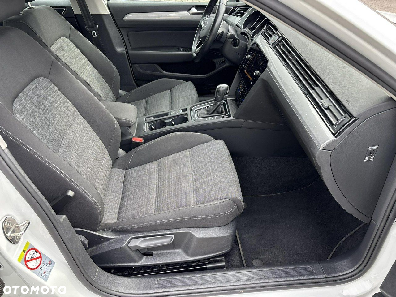 Volkswagen Passat 1.5 TSI EVO Business DSG - 18