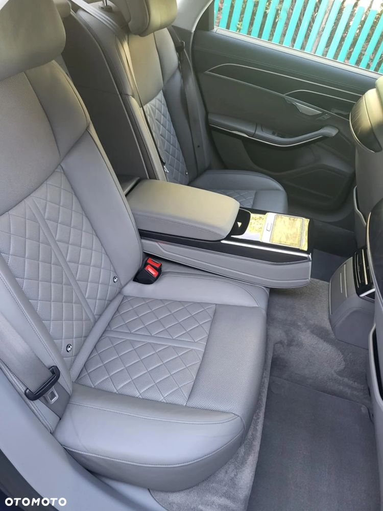 Audi A8 - 23